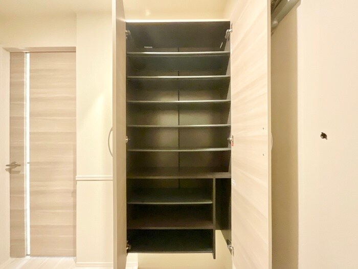 物件内観写真17　(靴箱)