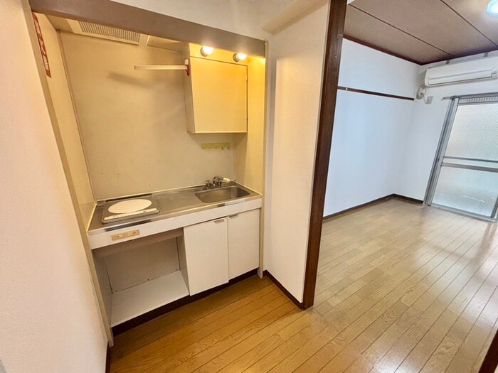 物件内観写真12　(廊下)