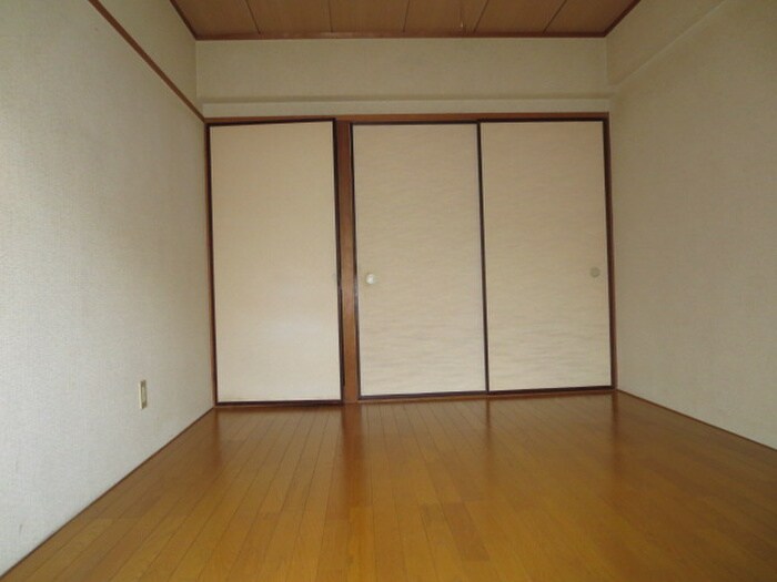 物件内観写真12　(居室)