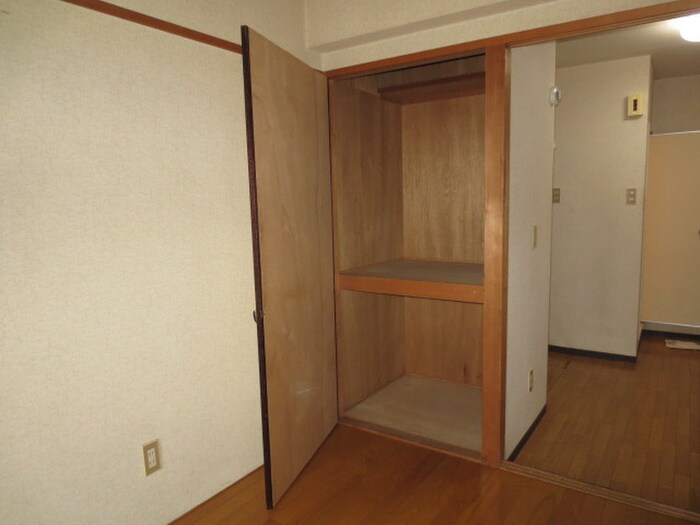 物件内観写真14　(収納)