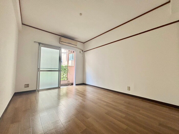 物件内観写真18　(居室)