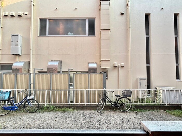 物件内観写真21　(室内からの展望)