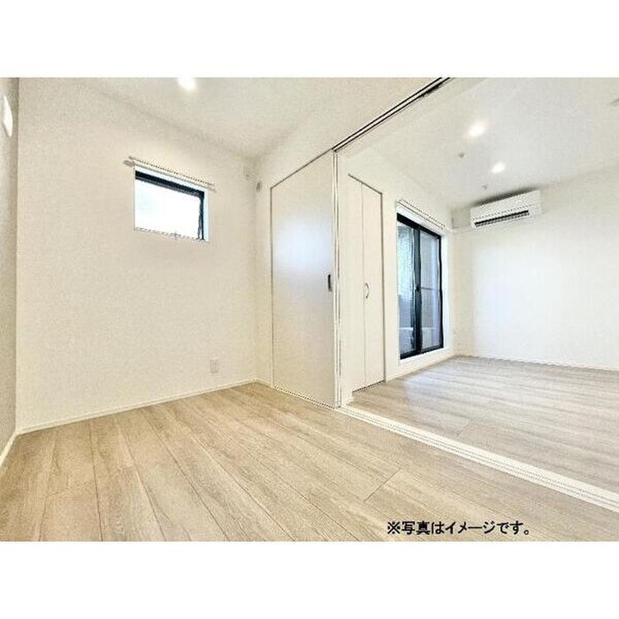 物件内観写真4　(居室)