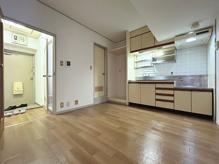 物件内観写真8　(居室)