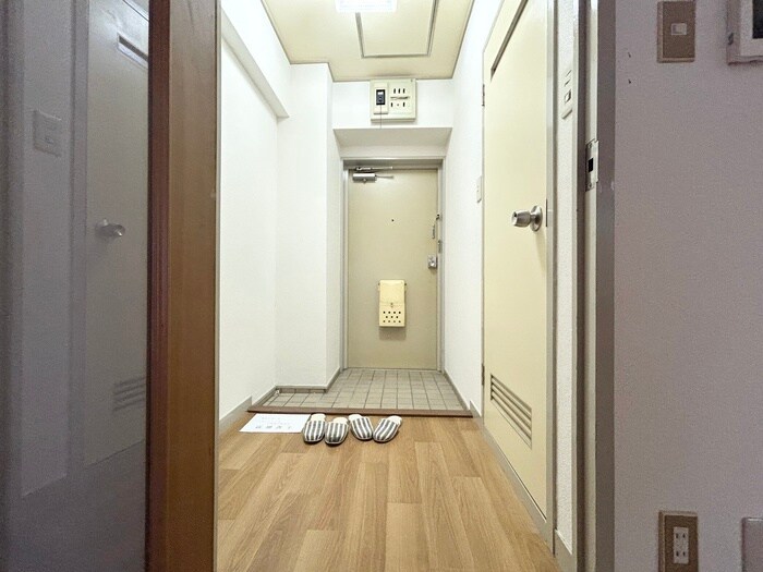 物件内観写真18　(廊下)