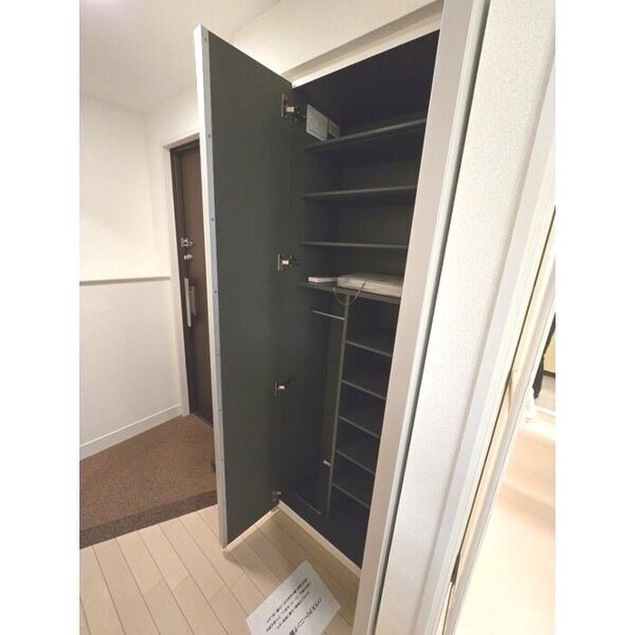 物件内観写真13　(靴箱)