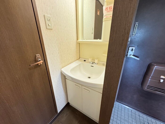 物件内観写真13　(洗面)