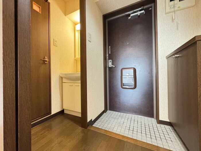 物件内観写真18　(廊下)