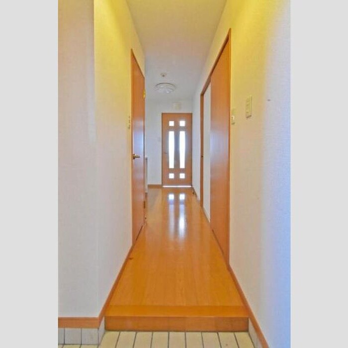 物件内観写真14　(廊下)