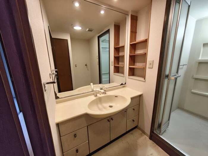 物件内観写真16　(洗面)