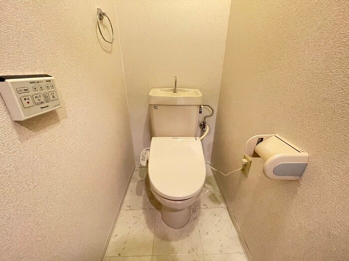 物件内観写真13　(トイレ)