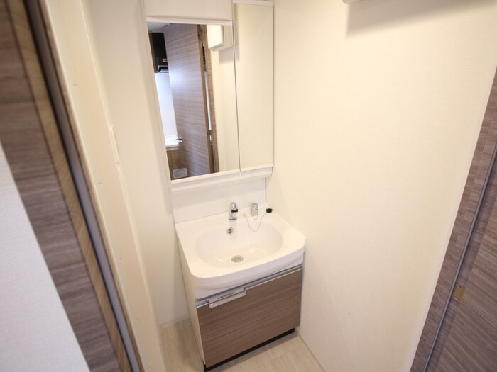 物件内観写真12　(洗面)