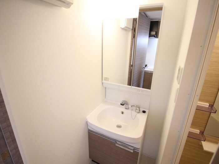 物件内観写真12　(洗面)