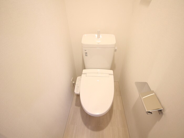 物件内観写真13　(トイレ)