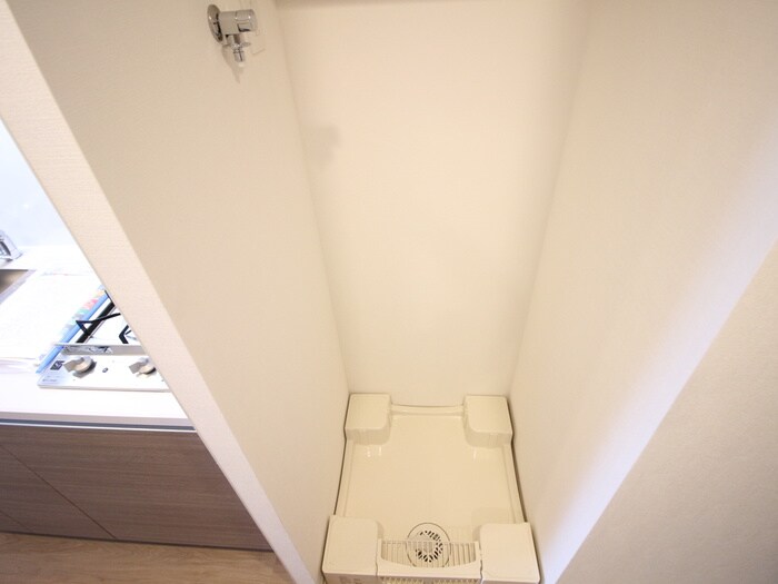 物件内観写真14　(洗濯機置場)