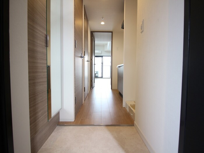 物件内観写真15　(玄関)