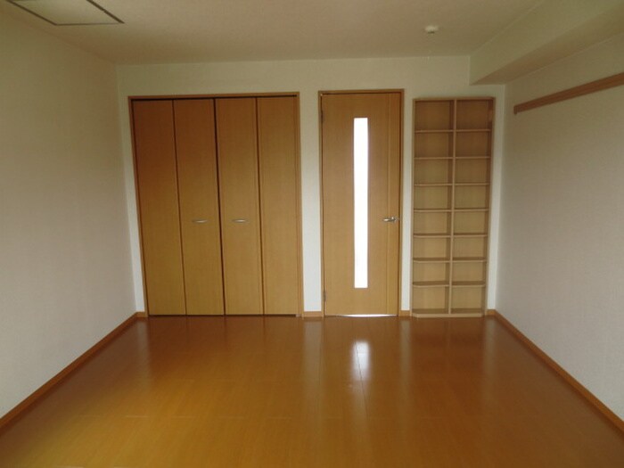 物件内観写真13　(居室)