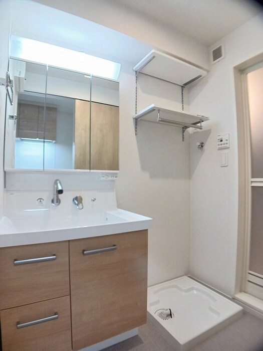 物件内観写真8　(洗面)