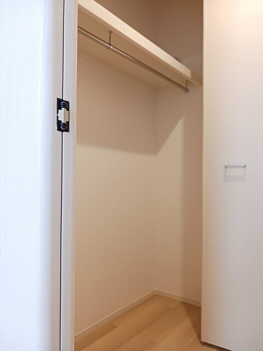 物件内観写真12　(収納)