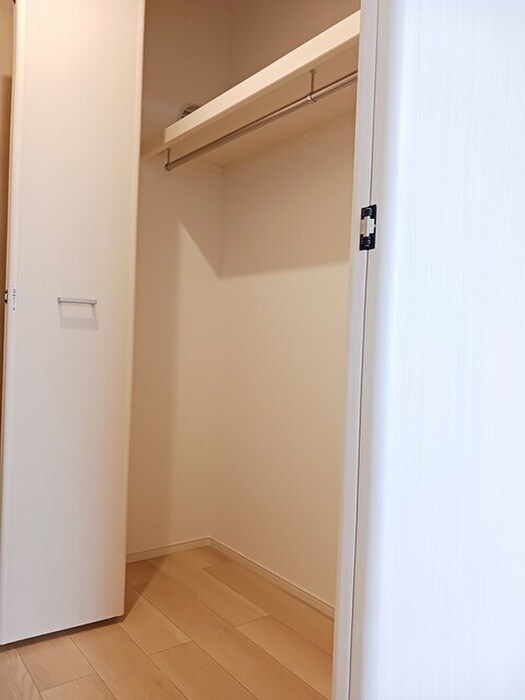 物件内観写真12　(収納)