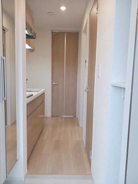 物件内観写真12　(廊下)