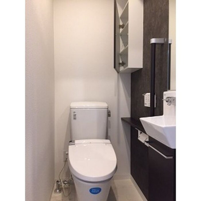 物件内観写真14　(トイレ)