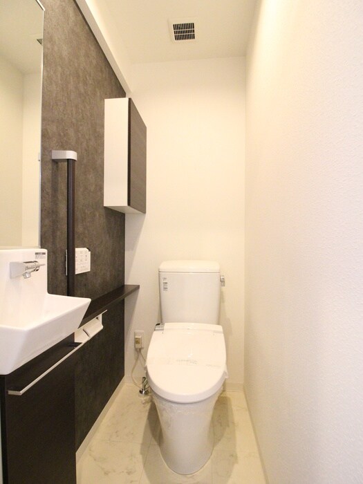 物件内観写真14　(トイレ)