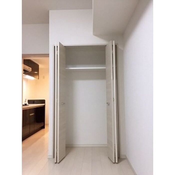 物件内観写真15　(収納)