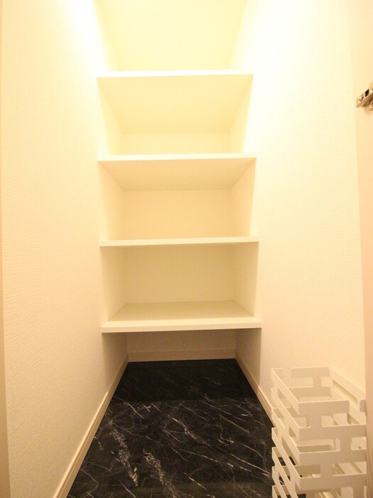 物件内観写真15　(靴箱)