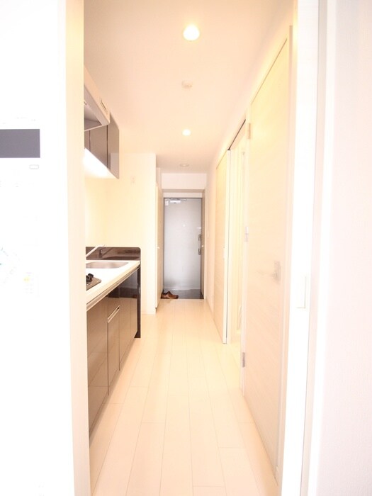 物件内観写真16　(廊下)