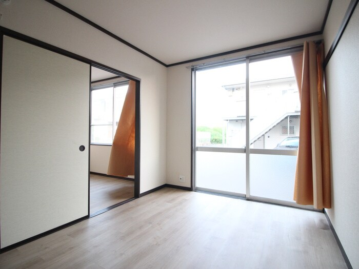 物件内観写真7　(居室)