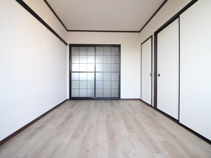 物件内観写真10　(居室)