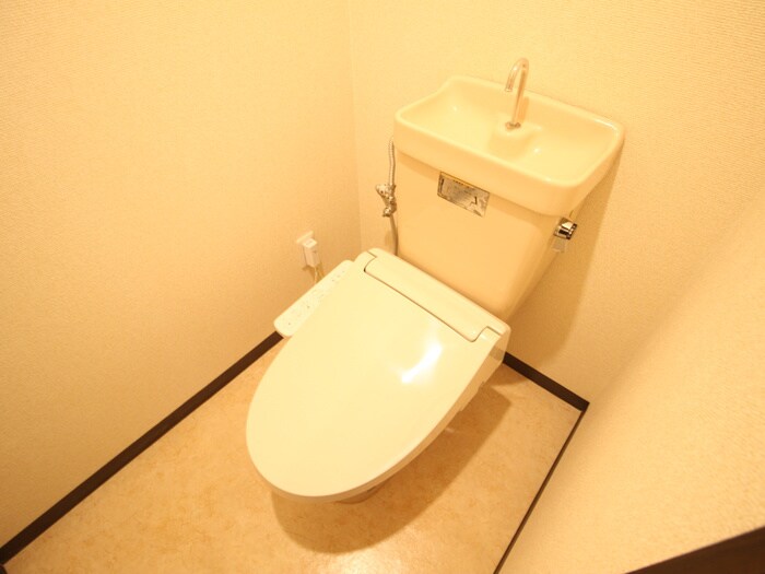 物件内観写真11　(トイレ)