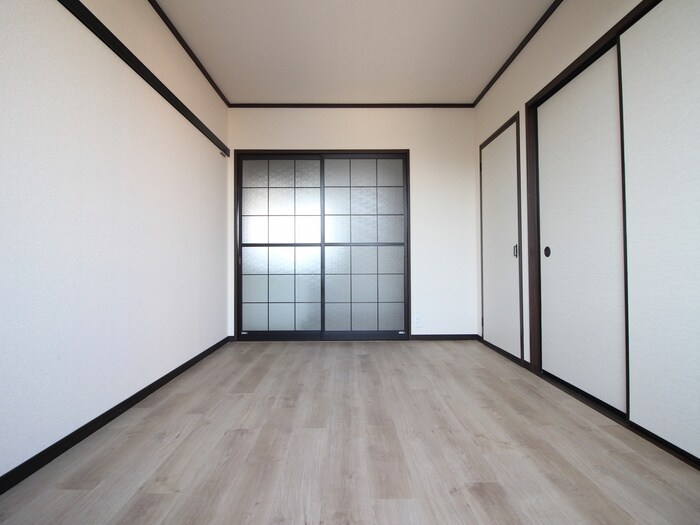 物件内観写真13　(居室)