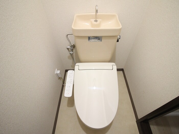 物件内観写真16　(トイレ)