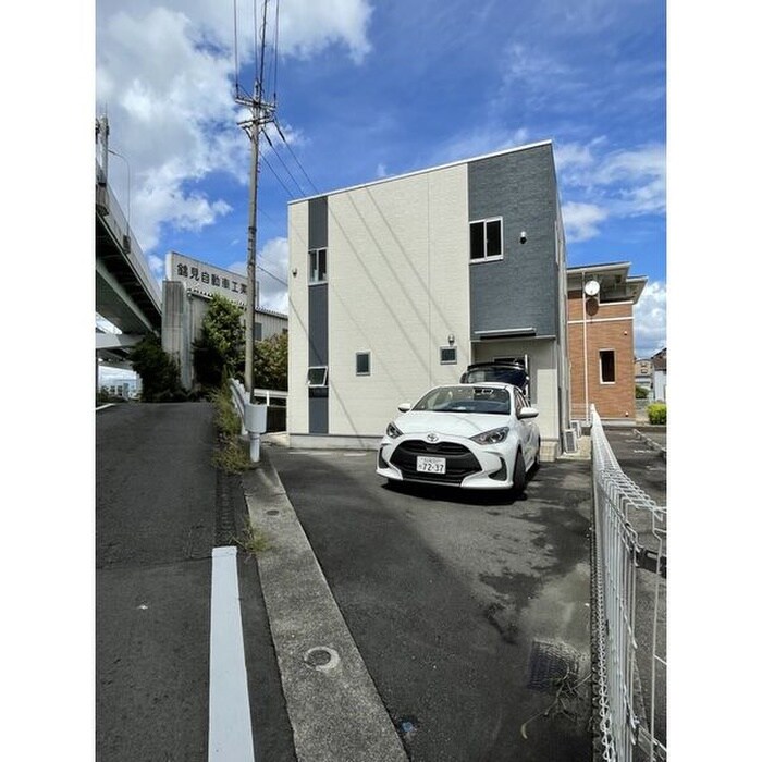 物件外観写真1　(外観写真)