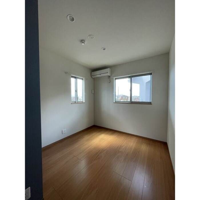 物件内観写真11　(居室)