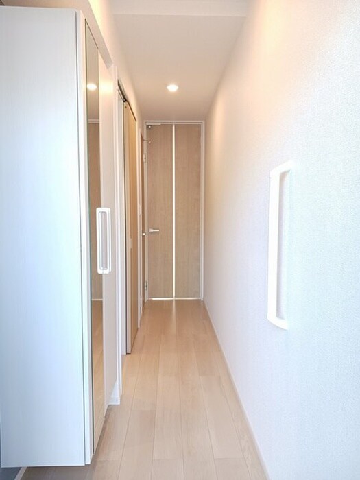 物件内観写真10　(廊下)