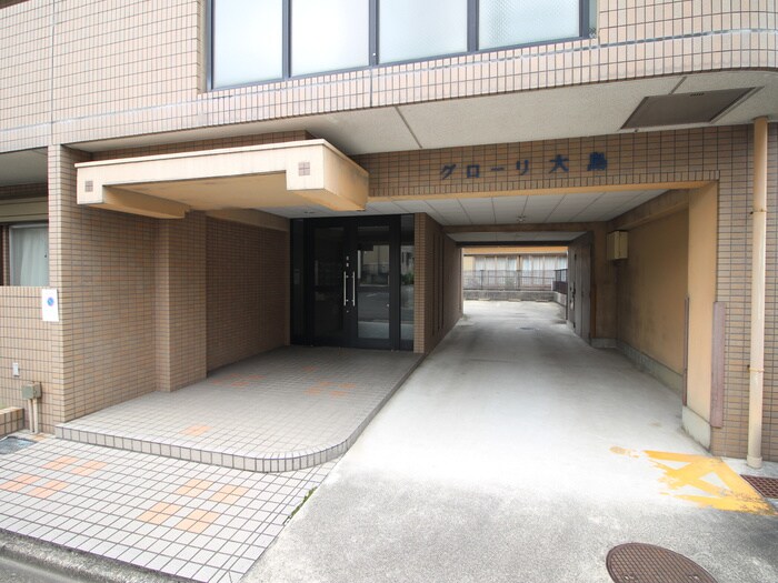 物件外観写真4　(エントランス部分)