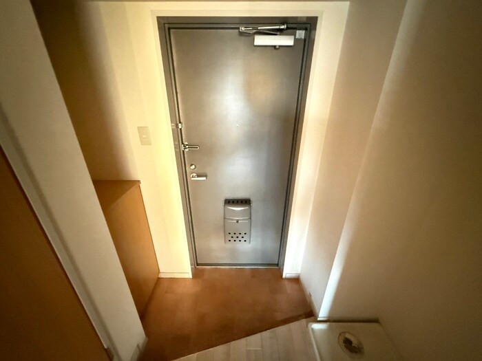 物件内観写真18　(玄関)