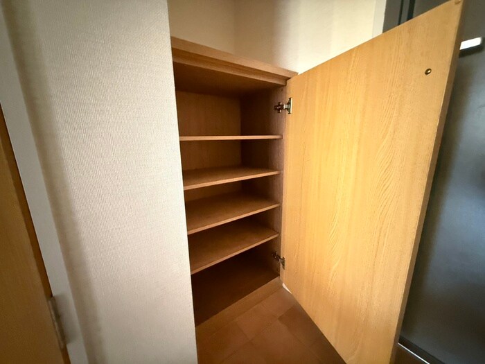 物件内観写真19　(靴箱)
