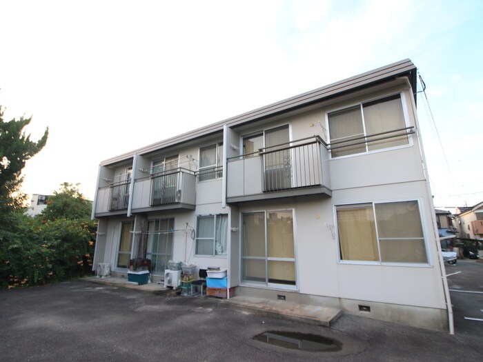 物件外観写真2　(外観写真)