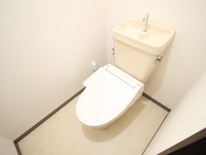 物件内観写真11　(トイレ)