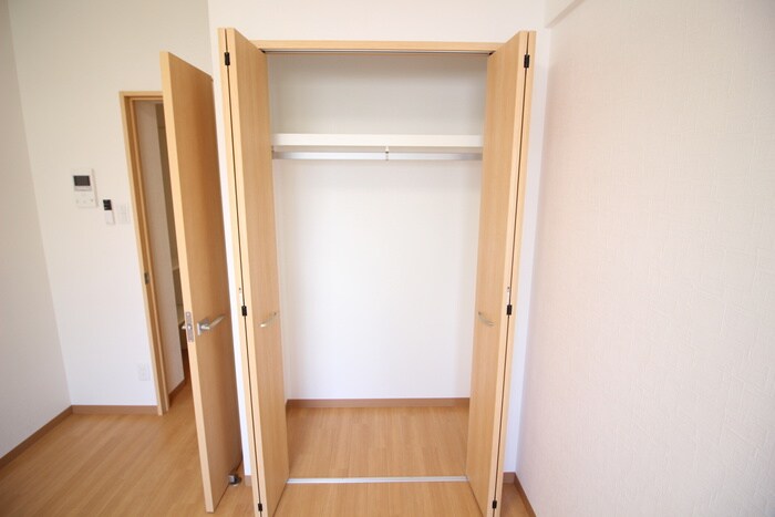 物件内観写真12　(収納)