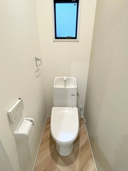 物件内観写真9　(トイレ)