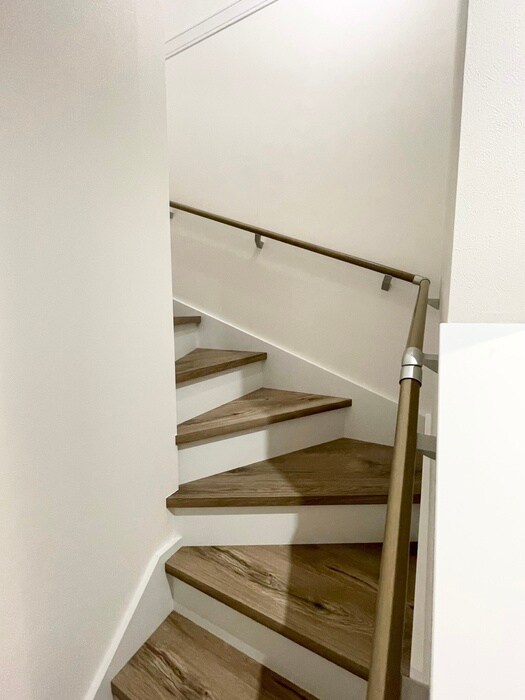 物件内観写真12　(廊下)