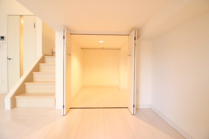 物件内観写真11　(収納)