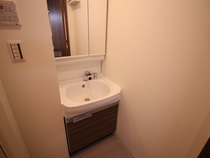 物件内観写真11　(洗面)