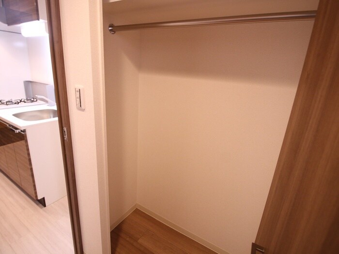 物件内観写真15　(収納)