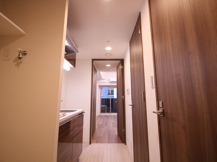 物件内観写真22　(廊下)